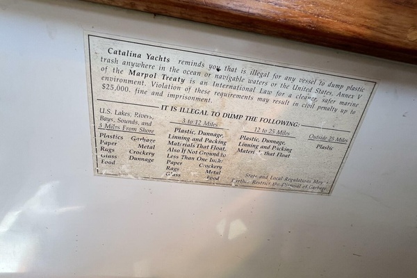HAUNTED by WATER 32ft Catalina Yacht For Sale