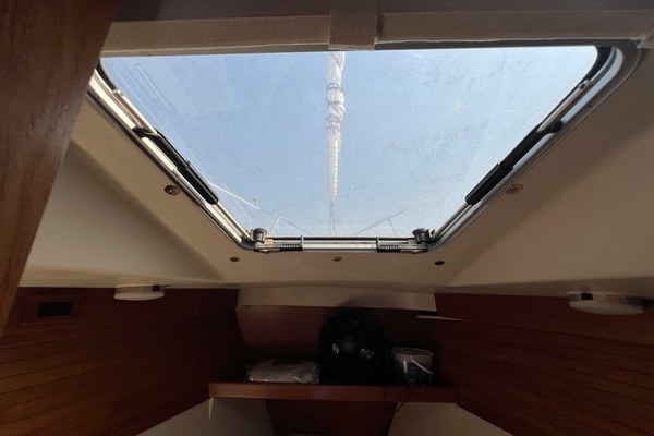 HAUNTED by WATER 32ft Catalina Yacht For Sale