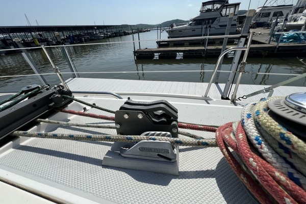 HAUNTED by WATER 32ft Catalina Yacht For Sale