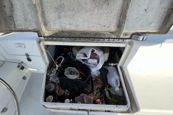 HAUNTED by WATER 32ft Catalina Yacht For Sale