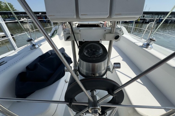 HAUNTED by WATER 32ft Catalina Yacht For Sale