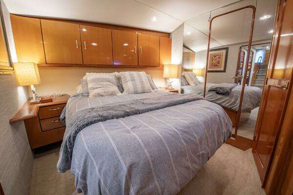 2003 Ocean Yachts 62