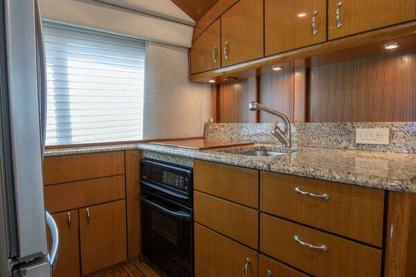 2003 Ocean Yachts 62