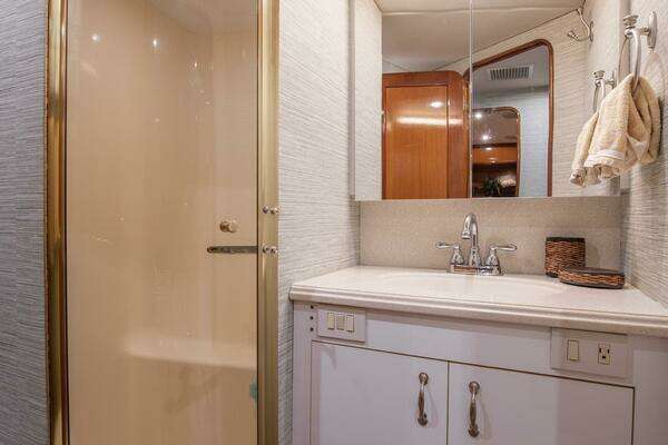 2003 Ocean Yachts 62