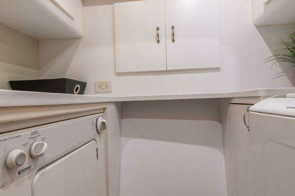 2003 Ocean Yachts 62