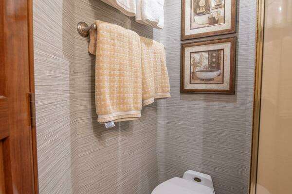 2003 Ocean Yachts 62