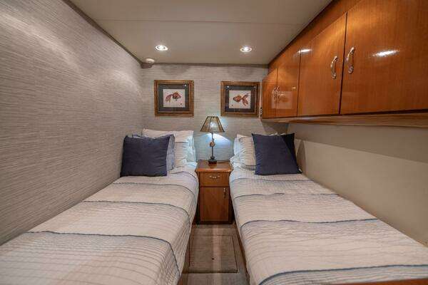 2003 Ocean Yachts 62