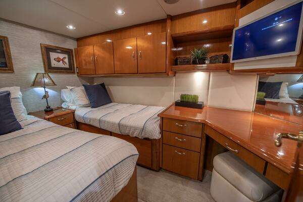 2003 Ocean Yachts 62