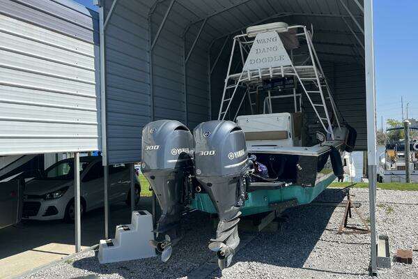 Photo of the 1990 Ocean Master 31 "Wang Dang Doodle"