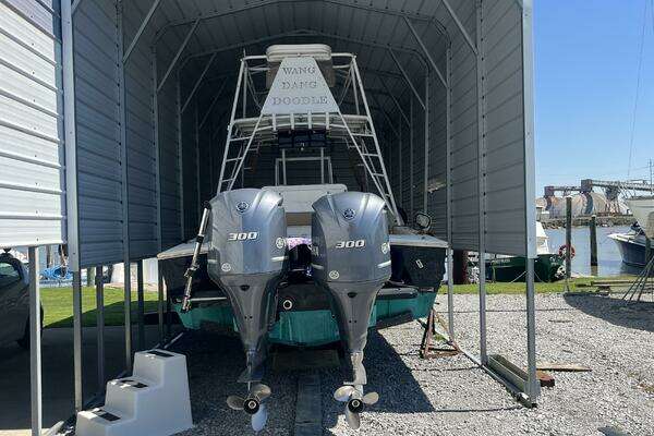 Photo of the 1990 Ocean Master 31 "Wang Dang Doodle"