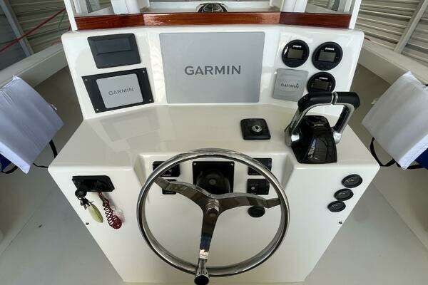 Photo of the 1990 Ocean Master 31 "Wang Dang Doodle"