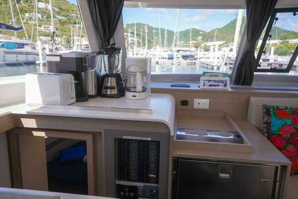 Fountaine Pajot Isla 40 Yacht For Sale
