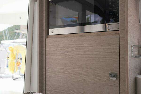 Fountaine Pajot Isla 40 Yacht For Sale