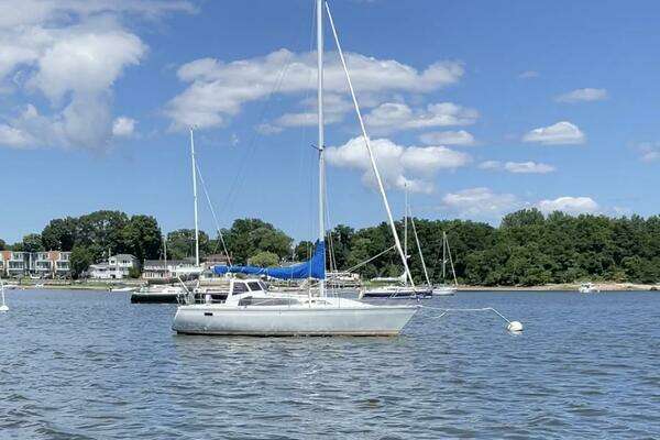 Photo of the 1987 O'Day  "Adventurous"