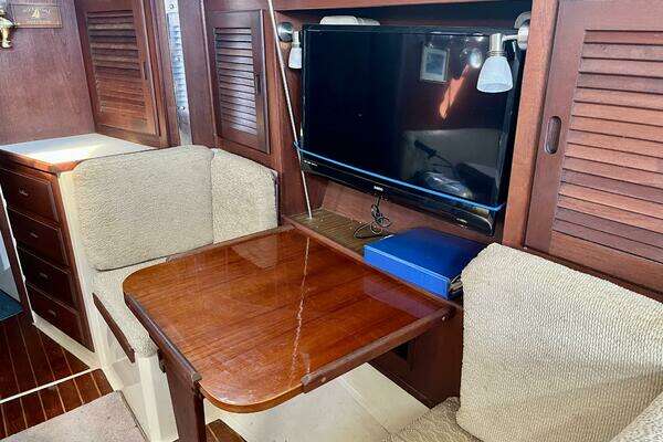 Photo of the 1986 Catalina 36 "Take Five"