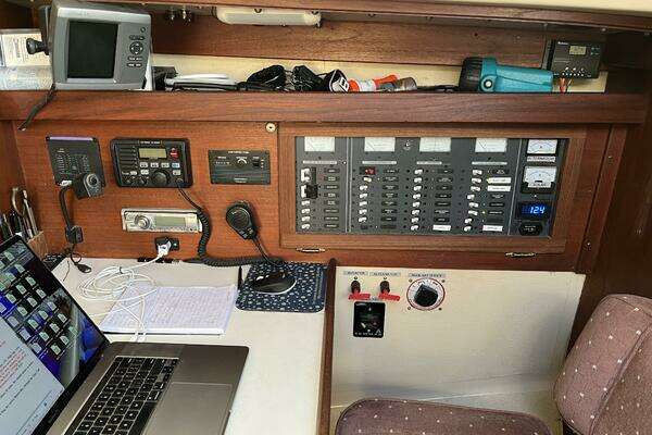 Photo of the 1986 Catalina 36 "Take Five"