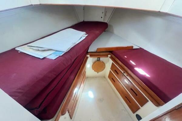JEZEBEL 32ft Grand Banks Yacht For Sale