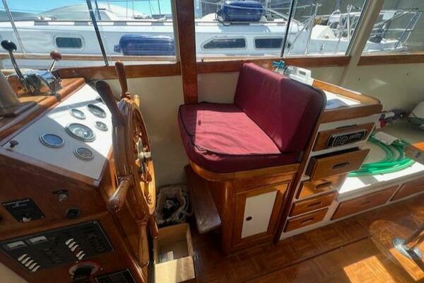 JEZEBEL 32ft Grand Banks Yacht For Sale