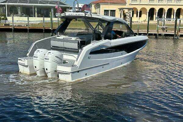 2022 Galeon 32