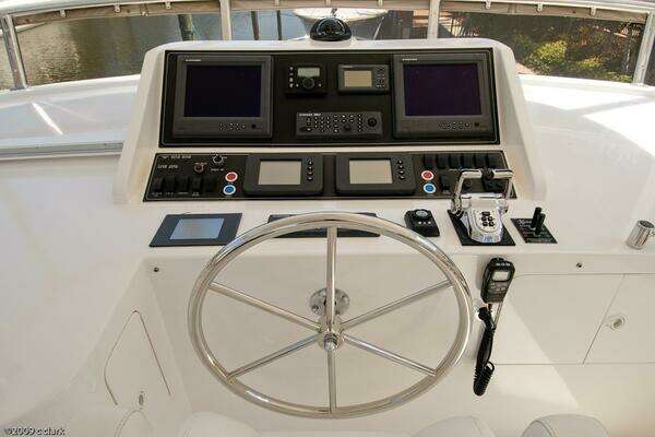 Photo of the 2005 Ocean Alexander 58 Motor Yacht "Momentum III"