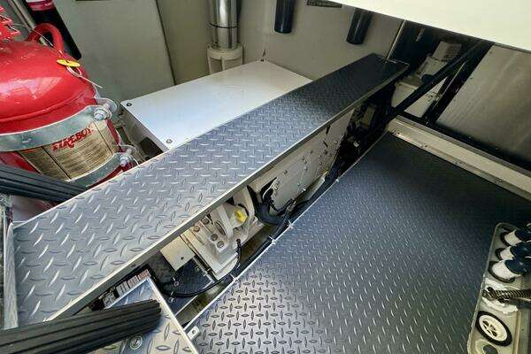 Formula 430 Yacht For Sale