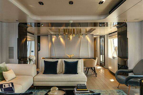 Azimut 27 Metri Yacht For Sale