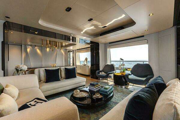 Azimut 27 Metri Yacht For Sale