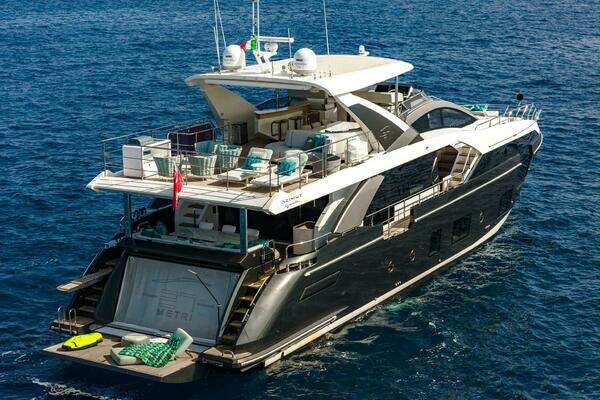 Azimut 27 Metri Yacht For Sale