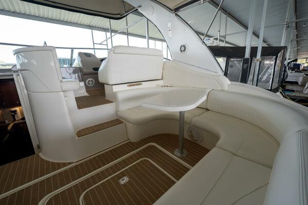 34ft Cruisers Yacht For Sale