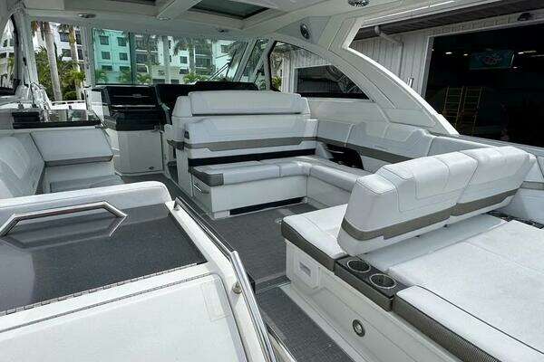 Formula 380 SSC Yacht For Sale