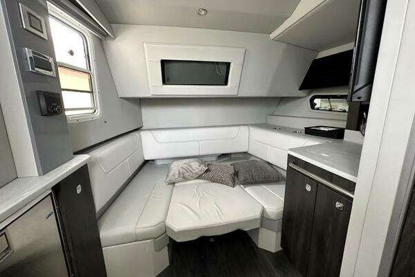 Formula 380 SSC Yacht For Sale