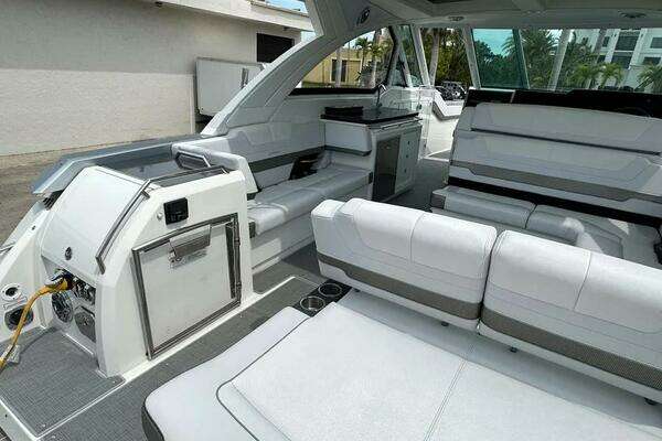 Formula 380 SSC Yacht For Sale