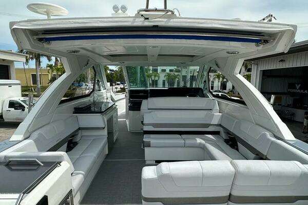 Formula 380 SSC Yacht For Sale