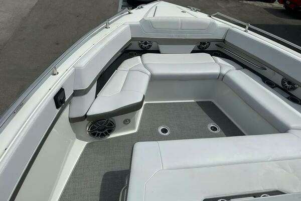 Formula 380 SSC Yacht For Sale