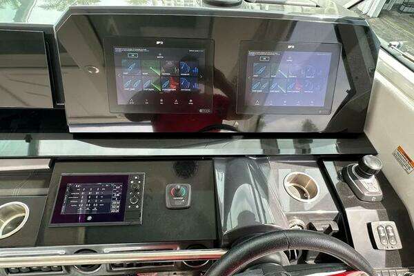 Formula 380 SSC Yacht For Sale