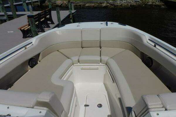 Boston Whaler  Yacht For Sale