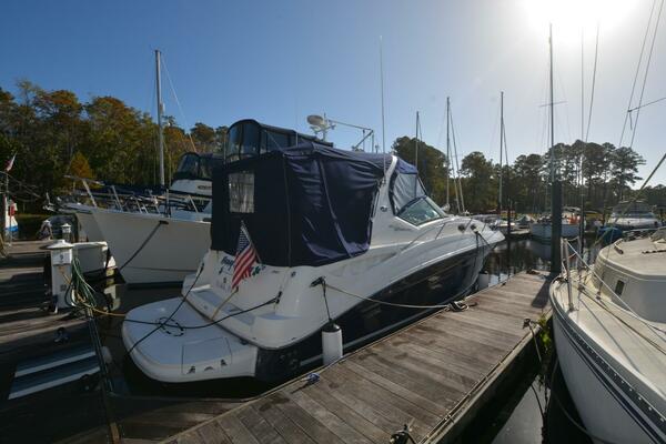 32ft Sea Ray Yacht For Sale