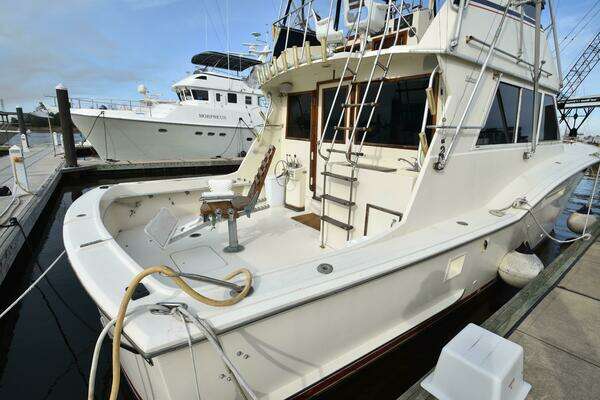 Lady B 46ft Hatteras Yacht For Sale