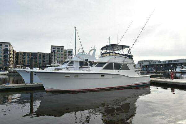 Lady B 46ft Hatteras Yacht For Sale