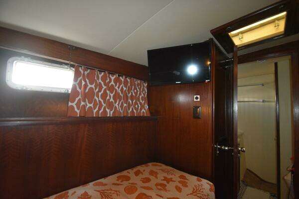 Lady B 46ft Hatteras Yacht For Sale