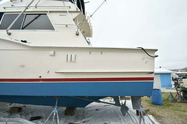 Lady B 46ft Hatteras Yacht For Sale