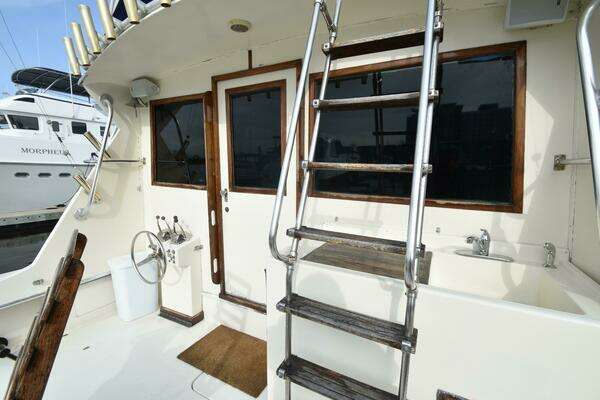 Lady B 46ft Hatteras Yacht For Sale