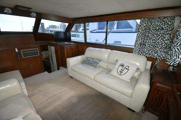 Lady B 46ft Hatteras Yacht For Sale