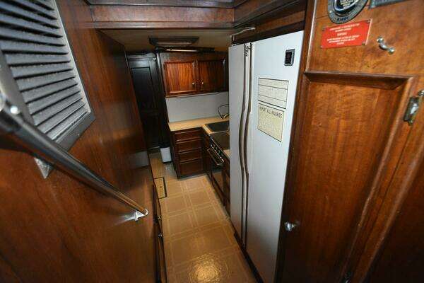 Lady B 46ft Hatteras Yacht For Sale
