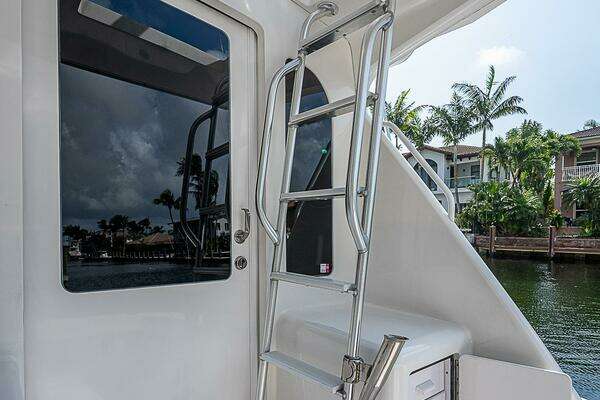 Viking Convertible Yacht For Sale