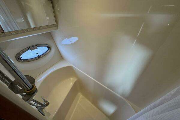 Silverton 43 Motor Yacht Yacht For Sale