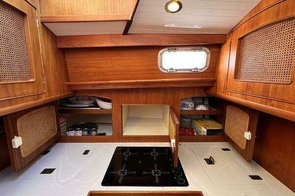 Little Harbor WhisperJet 55 Yacht For Sale
