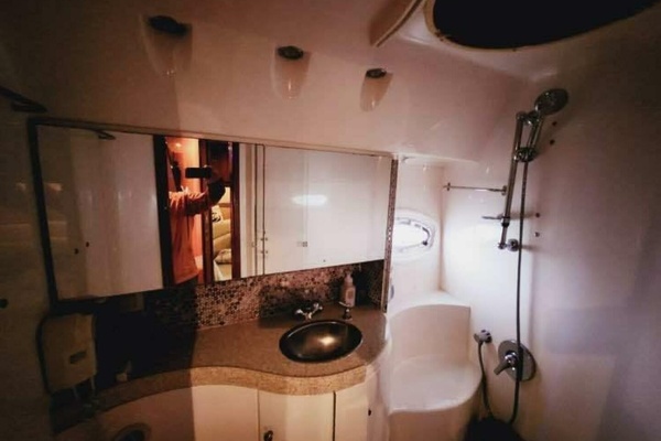 44ft Regal Yacht For Sale