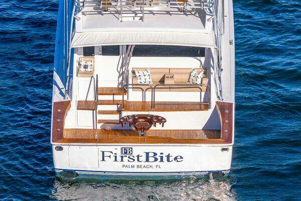 2004 Viking Boats 74