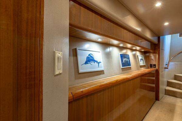 2004 Viking Boats 74